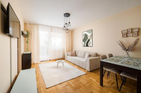 National Stadium Charming Apartment